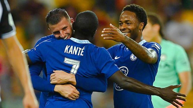 詹姆斯因伤缺阵今日战马刺 再缺席一场就将失去评奖资格