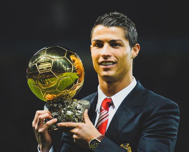 哈登31+6创NBA神迹 快船完胜篮网