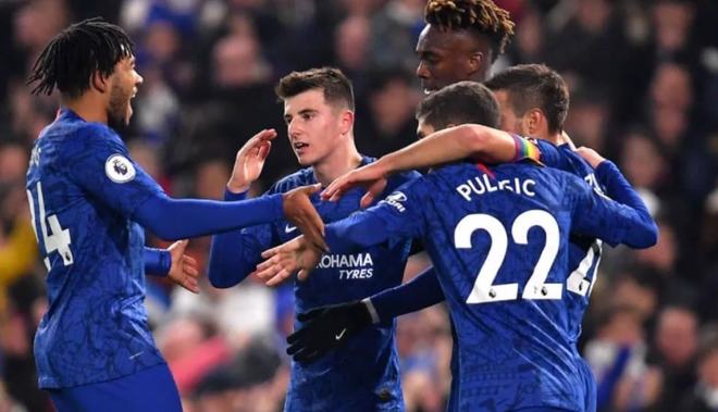 《生化危机：生存小队》电影级预告公布 都回来了